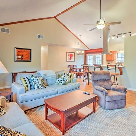 Spacious Kemah Clear Lake Home With Porch And Fire Pit Exteriör bild