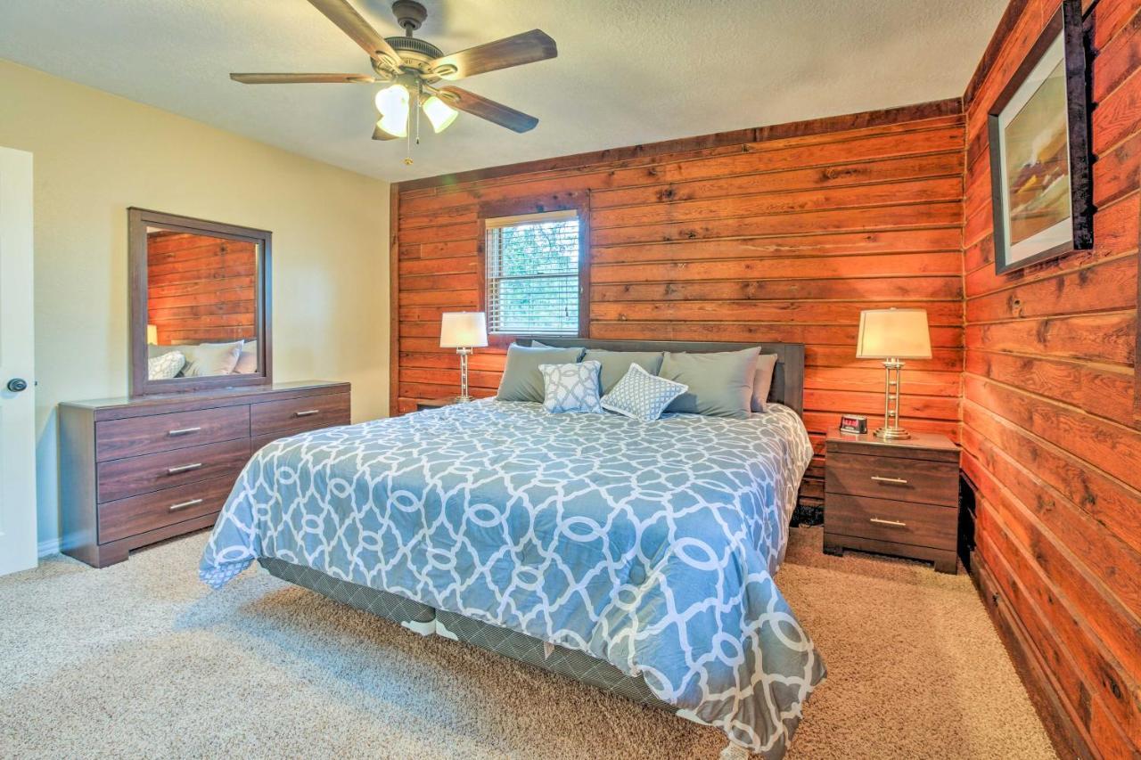 Spacious Kemah Clear Lake Home With Porch And Fire Pit Exteriör bild